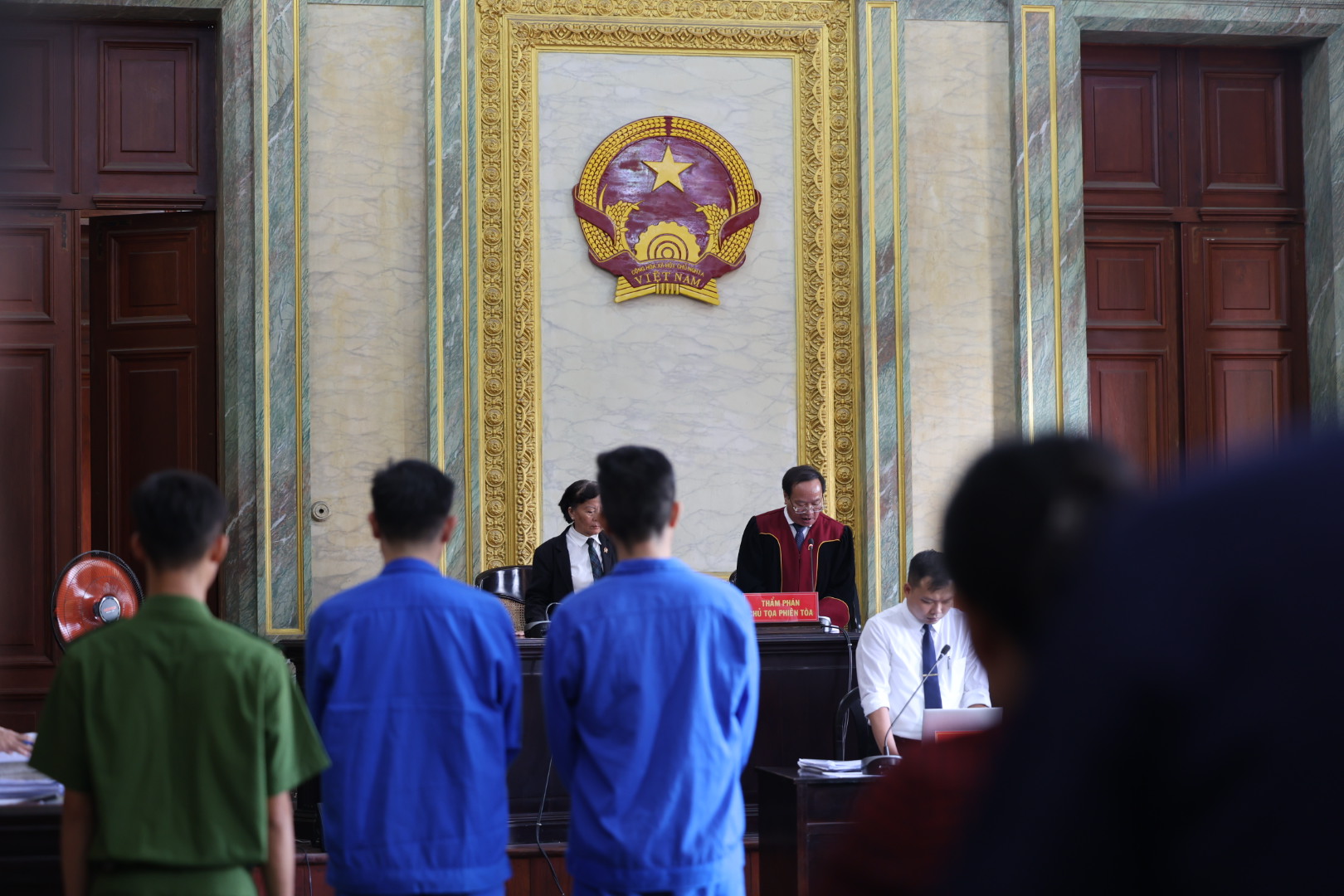 Anh em cựu chủ tịch Asanzo xin giảm nhẹ hình phạt- Ảnh 1. Anh em cựu chủ tịch Asanzo xin giảm nhẹ hình phạt- Ảnh 1.