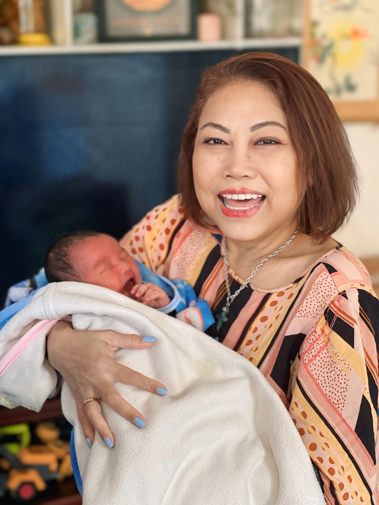 Cuộc sống hiện tại của nữ ca sĩ Việt đình đám nợ 40 tỷ, 12 năm vẫn chưa trả hết, phải về rừng núi ở- Ảnh 5. Cuộc sống hiện tại của nữ ca sĩ Việt đình đám nợ 40 tỷ, 12 năm vẫn chưa trả hết, phải về rừng núi ở- Ảnh 5.