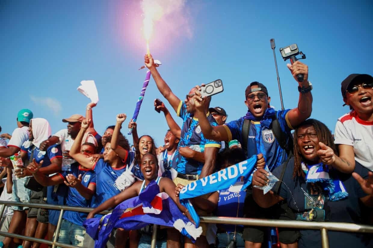 Lễ hội ở Cape Verde và cách để quốc đảo nhỏ bé tới World Cup- Ảnh 1. Lễ hội ở Cape Verde và cách để quốc đảo nhỏ bé tới World Cup- Ảnh 1.