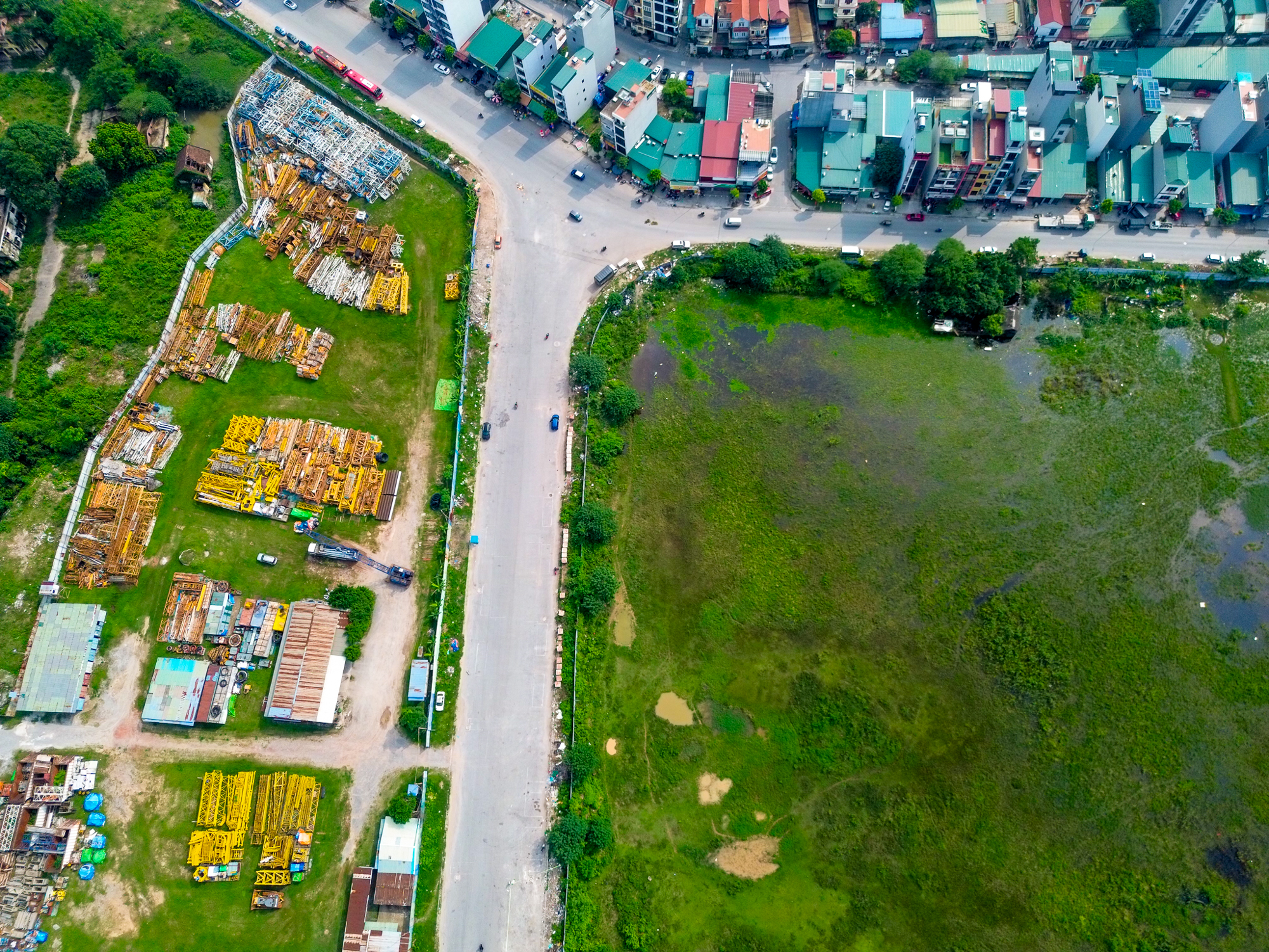 Toàn cảnh lô đất sắp được xây 6 tòa chung cư ở khu nhà giàu Hà Nội cứ mưa là ngập- Ảnh 9. Toàn cảnh lô đất sắp được xây 6 tòa chung cư ở khu nhà giàu Hà Nội cứ mưa là ngập- Ảnh 9.