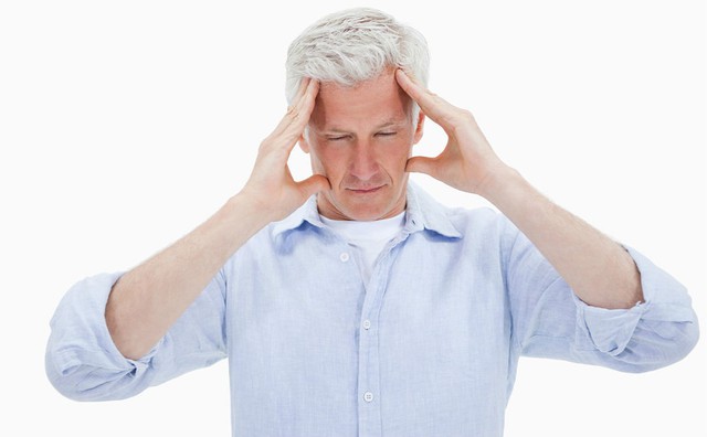 Mỗi ngày đều vỗ nhẹ vào đầu để "khai thông mạch máu", người đàn ông đi khám, nhận kết quả không ngờ- Ảnh 2. Mỗi ngày đều vỗ nhẹ vào đầu để "khai thông mạch máu", người đàn ông đi khám, nhận kết quả không ngờ- Ảnh 2.