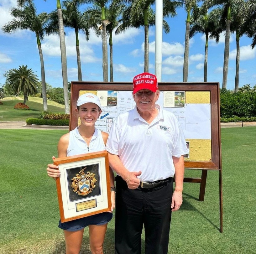 Ch&aacute;u nội Tổng thống Trump: 18 tuổi l&agrave; triệu ph&uacute; USD, lương cao gấp 5 lần &ocirc;ng, chỉ xuất hiện 30 gi&acirc;y cũng g&acirc;y sốt to&agrave;n thế giới- Ảnh 3.