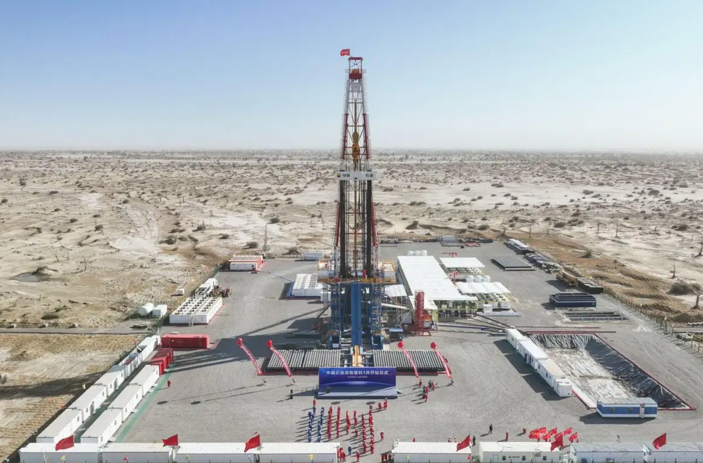 Khoan s&acirc;u hơn 10.000m, quốc gia l&aacute;ng giềng của Việt Nam t&igrave;m thấy 