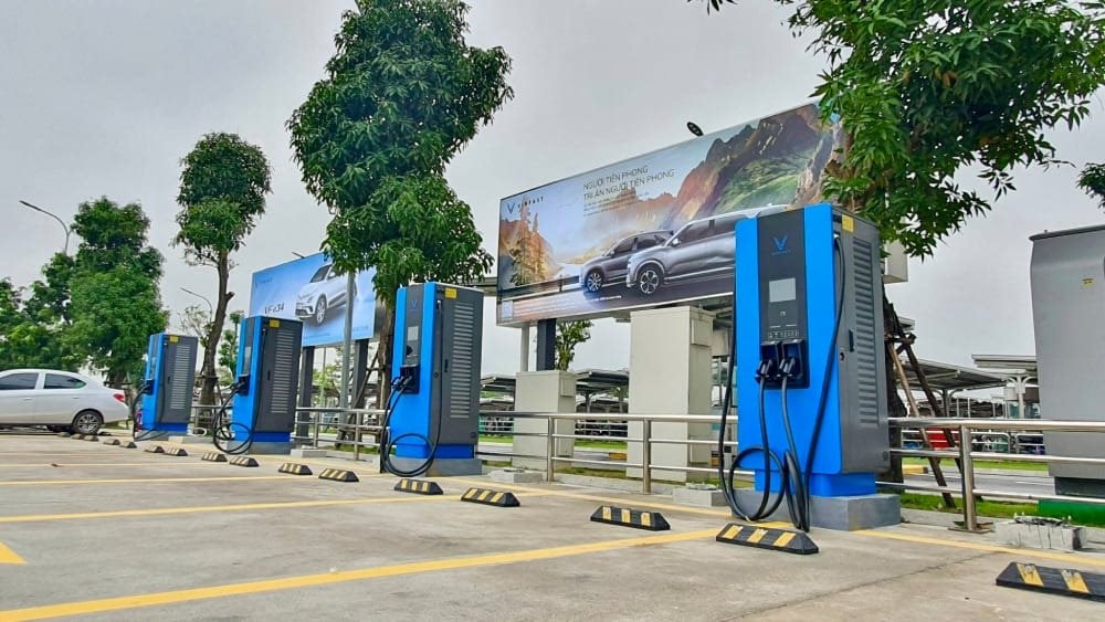 Hiệp hội &Ocirc; t&ocirc;, Xe m&aacute;y, Xe đạp Việt Nam kiến nghị Thủ tướng ph&aacute;t triển trạm sạc xe điện theo hướng mở, tr&aacute;nh độc quyền- Ảnh 1.