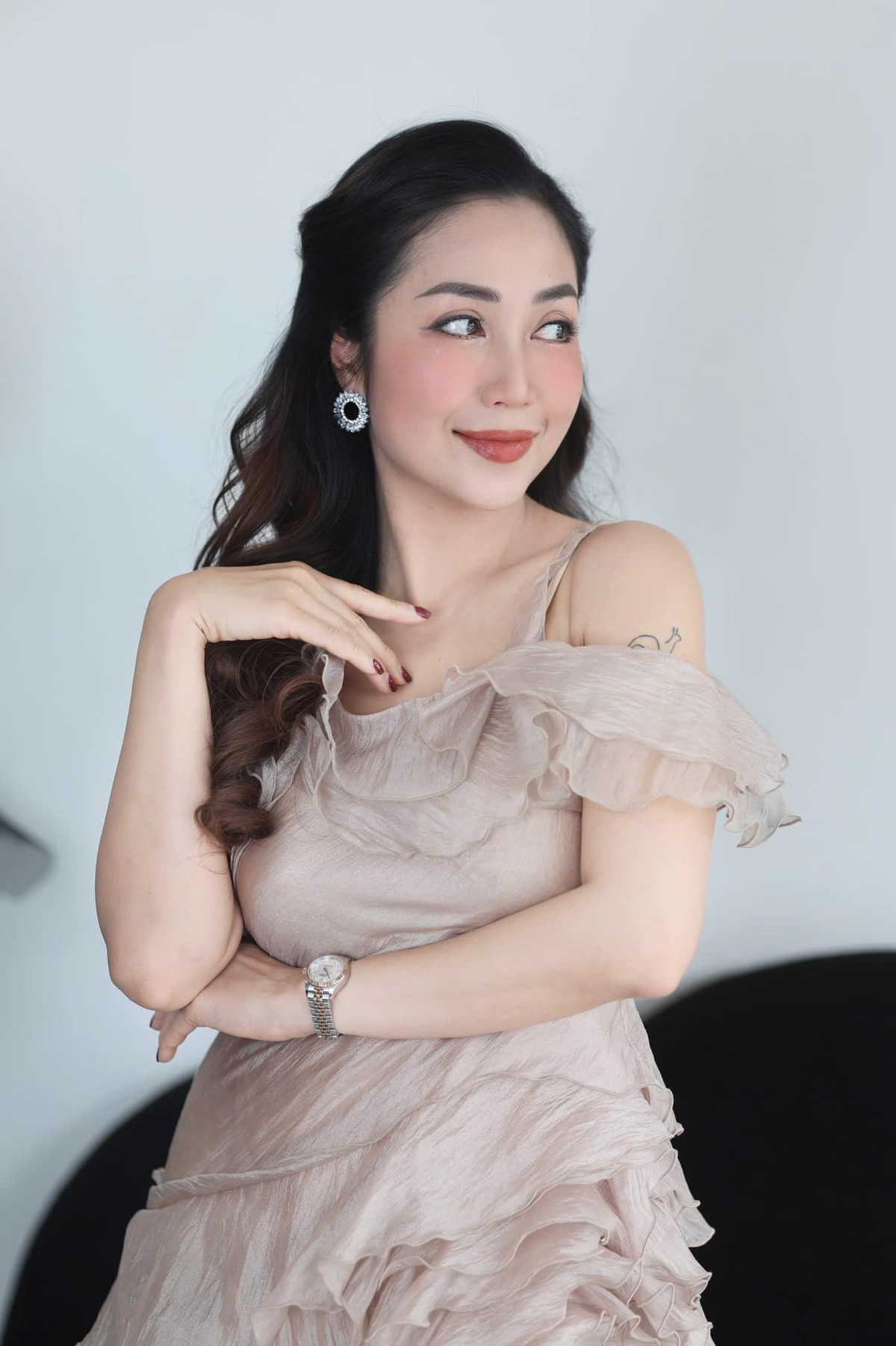 Nữ nghệ sĩ có biệt thự từ Việt Nam đến Úc, ăn ốc 2,5 triệu 1 con, hôn nhân viên mãn bên chồng doanh nhân- Ảnh 1. Nữ nghệ sĩ có biệt thự từ Việt Nam đến Úc, ăn ốc 2,5 triệu 1 con, hôn nhân viên mãn bên chồng doanh nhân- Ảnh 1.