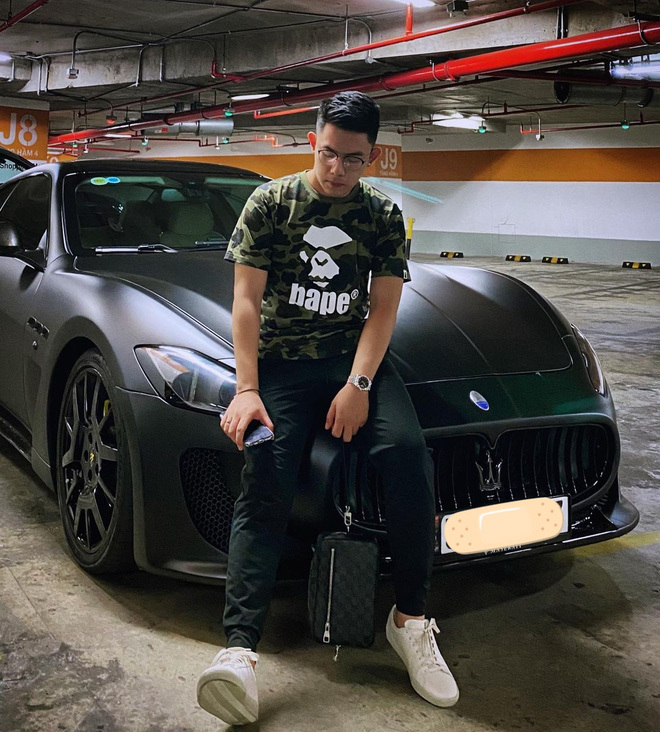 Soi dàn xe của 'cực phẩm một thời' Tống Đông Khuê: Từ McLaren, Ferrari đến Rolls-Royce, có xe dùng tiền bạn gái để mua- Ảnh 12.