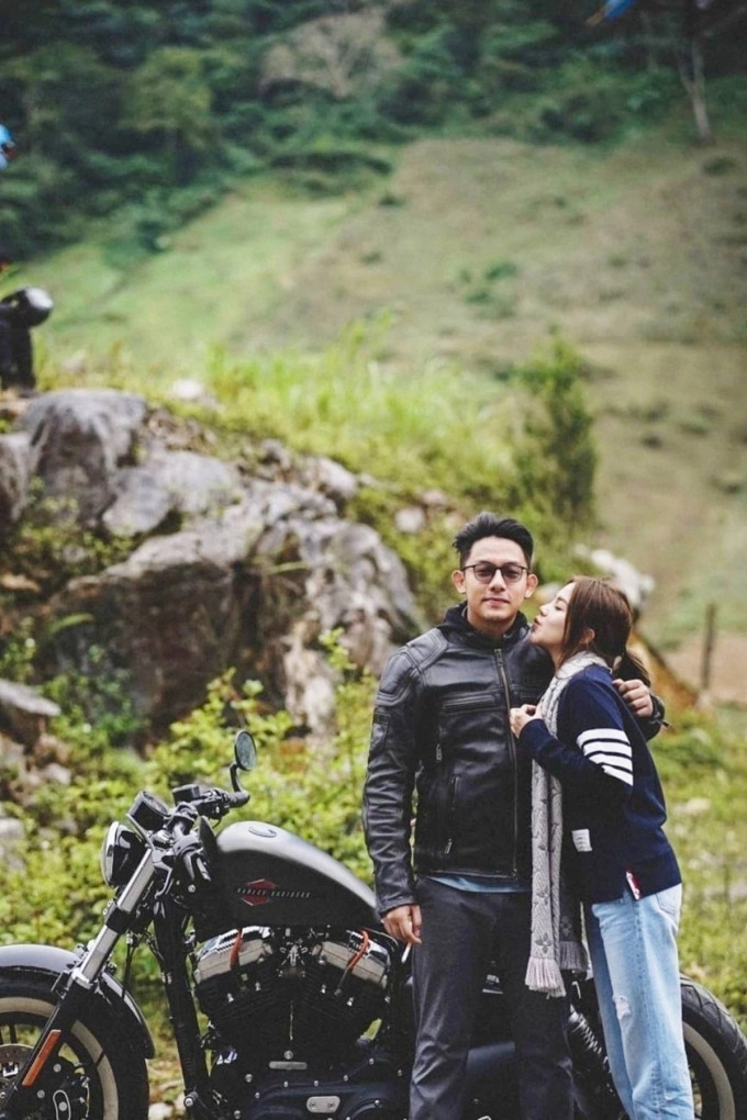 Soi dàn xe của 'cực phẩm một thời' Tống Đông Khuê: Từ McLaren, Ferrari đến Rolls-Royce, có xe dùng tiền bạn gái để mua- Ảnh 2.