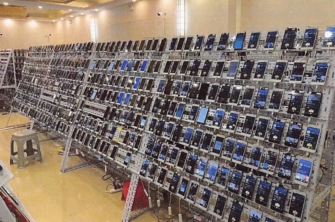 Mỹ phá ổ lừa đảo bitcoin 15 tỷ USD lớn nhất lịch sử: 'Nhân vật hàng đầu của năm' của Campuchia sắp vào tù- Ảnh 2.