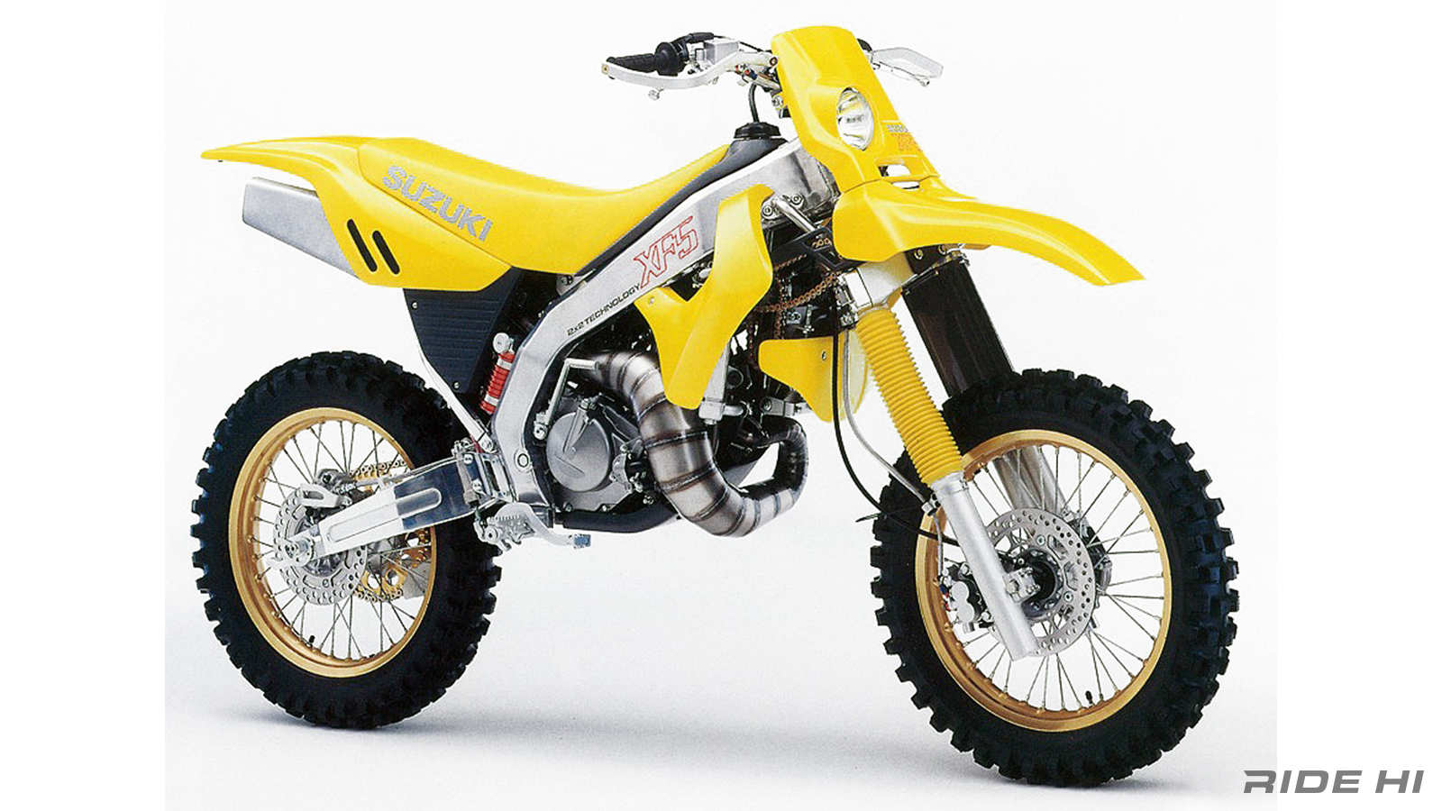 Hơn 30 năm trước Suzuki đã từng làm ra những chiếc xe máy 'siêu nhân' dẫn động hai cầu như ô tô- Ảnh 9.