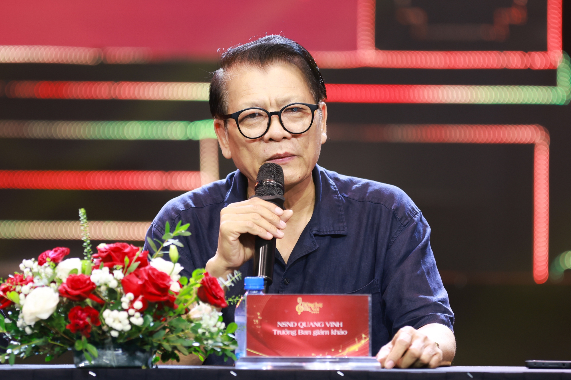 Trưởng ban giám khảo Chủ tịch Hội Âm nhạc Hà Nội - NSND Quang Vinh Trưởng ban giám khảo Chủ tịch Hội Âm nhạc Hà Nội - NSND Quang Vinh