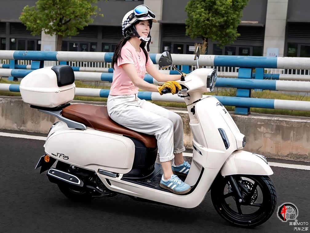 'T&acirc;n binh' xe ga 125cc gi&aacute; 27 triệu đồng ra mắt: ngoại h&igrave;nh như Vespa, trang bị &aacute;p đảo Honda Vision- Ảnh 3.