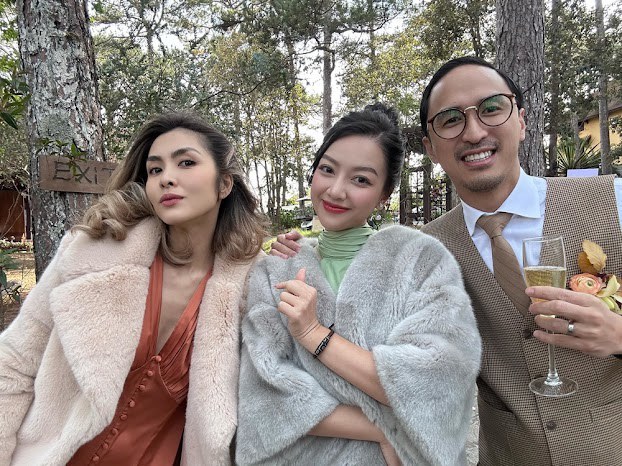 Mỹ nhân bạn thân Hà Tăng vừa thông báo được bạn trai Việt kiều cầu hôn đã vội đi trốn- Ảnh 9. Mỹ nhân bạn thân Hà Tăng vừa thông báo được bạn trai Việt kiều cầu hôn đã vội đi trốn- Ảnh 9.