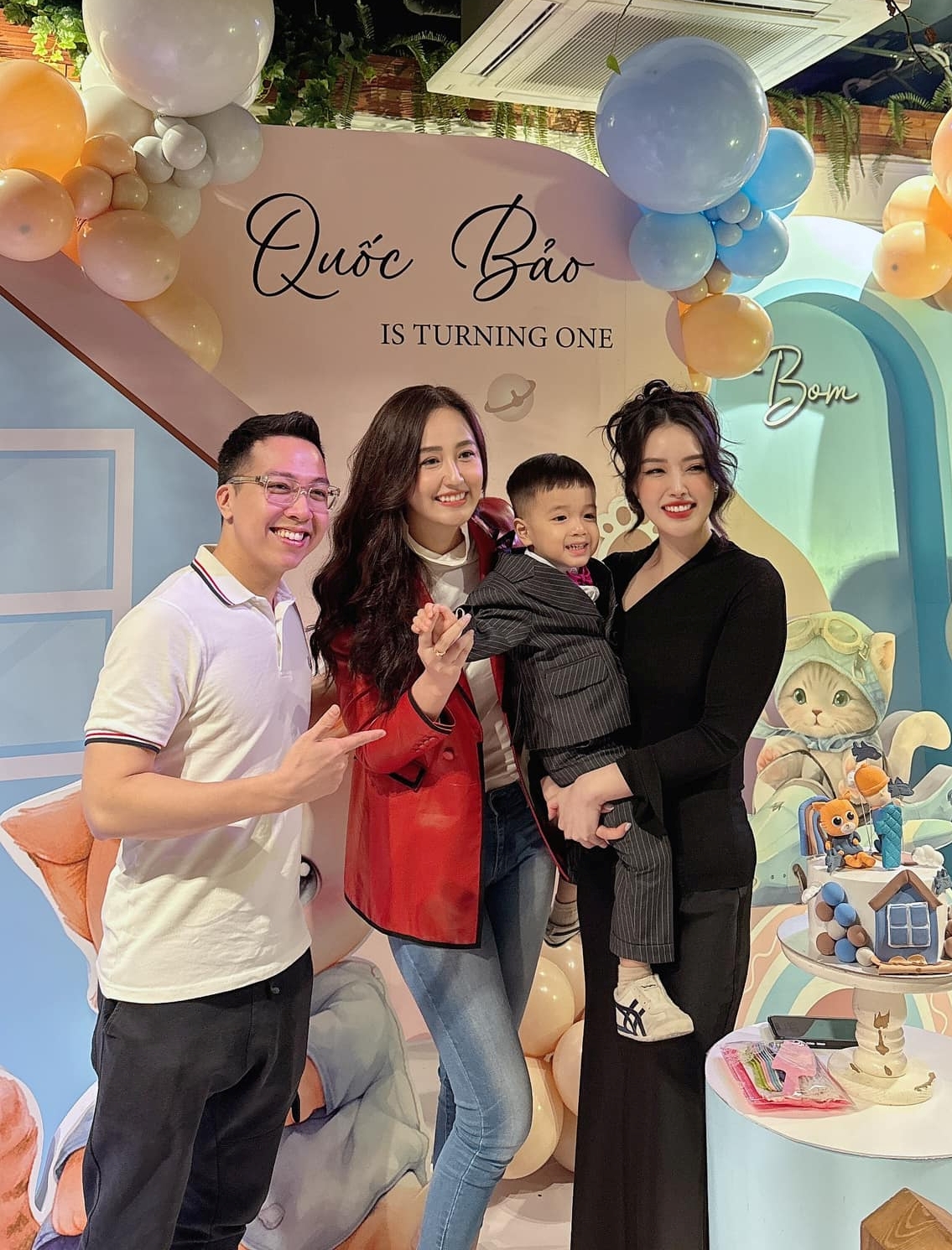 Em gái Hoa hậu Mai Phương Thúy cao 1m78, 