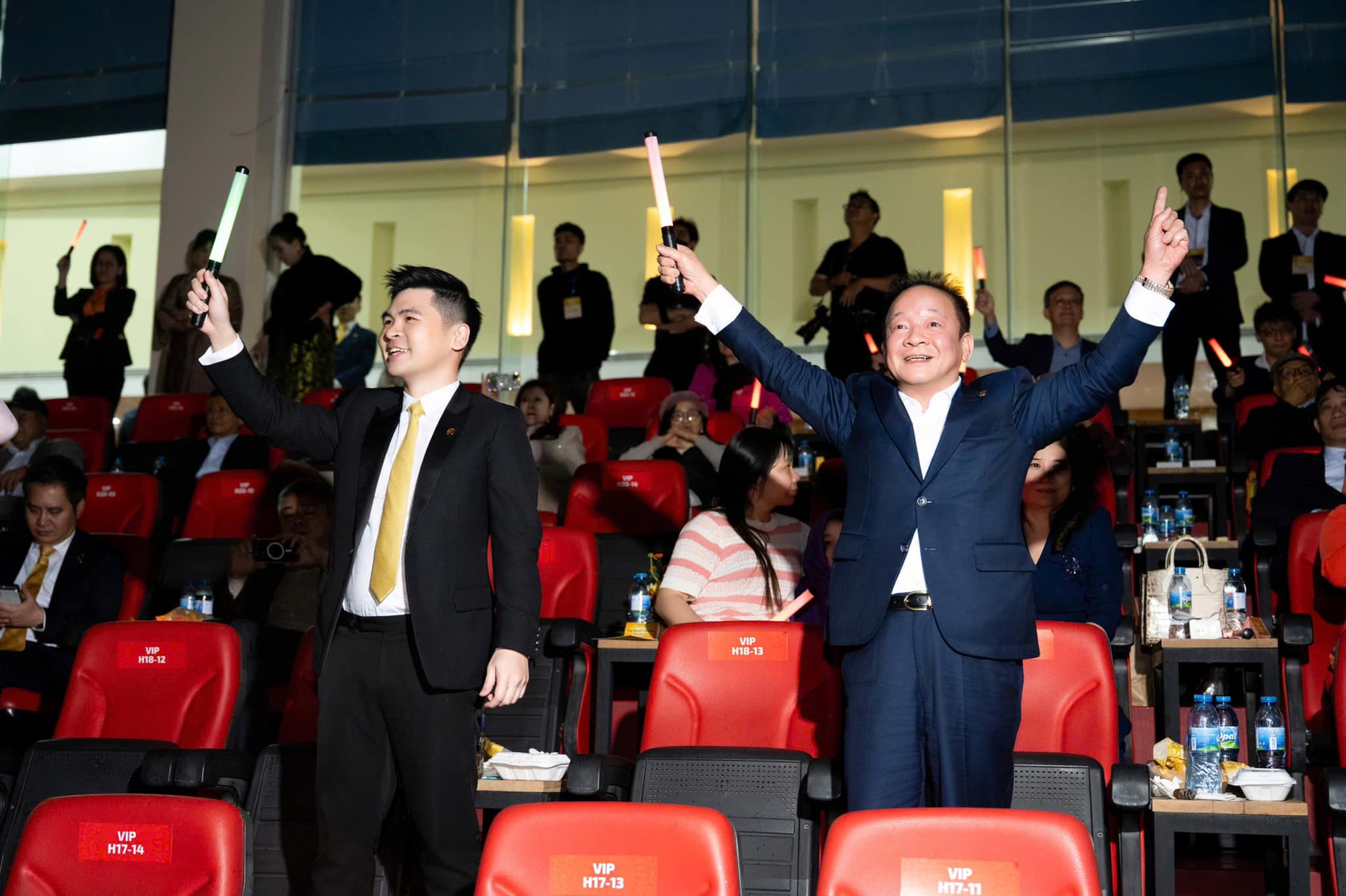 Chồng Chủ tịch của Hoa hậu Đỗ Mỹ Linh nhận chức vị mới, nghe tên đã thấy Chồng Chủ tịch của Hoa hậu Đỗ Mỹ Linh nhận chức vị mới, nghe tên đã thấy