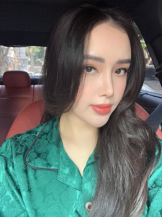 Em gái Hoa hậu Mai Phương Thúy cao 1m78, 
