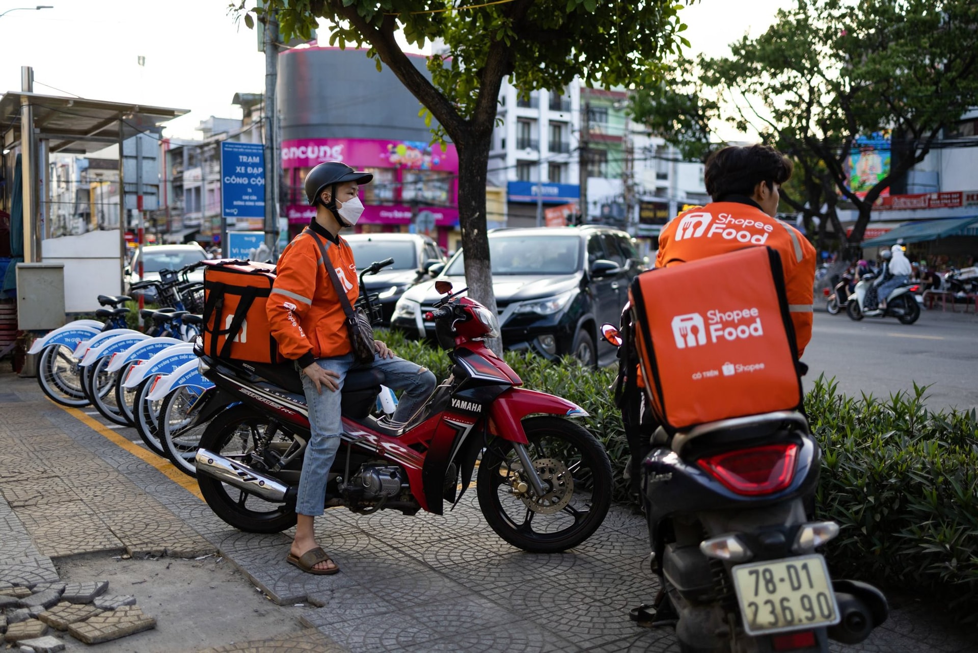 Xanh SM Ngon nhập cuộc: Cuộc đua giao đồ ăn th&ecirc;m khốc liệt, thế song m&atilde; của GrabFood - ShopeeFood c&oacute; lung lay?- Ảnh 7.