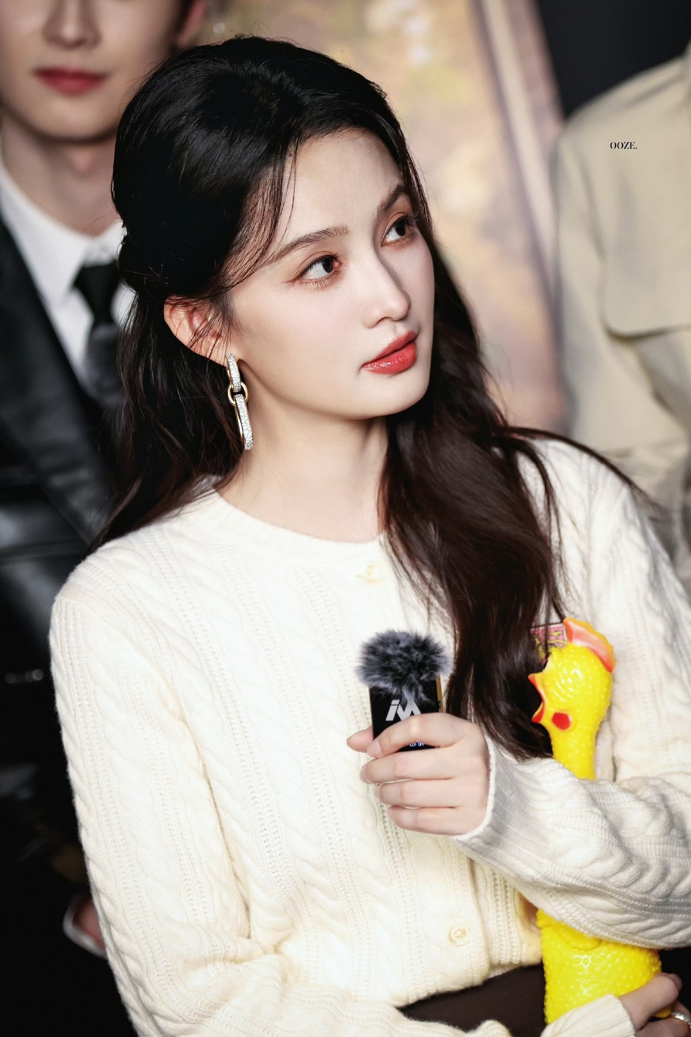 Trung Quốc 1,4 tỷ người có đúng 1 mỹ nhân đẹp như hoa hồng trắng giữa sa mạc: Visual tuyệt tác không gì sánh nổi- Ảnh 12.