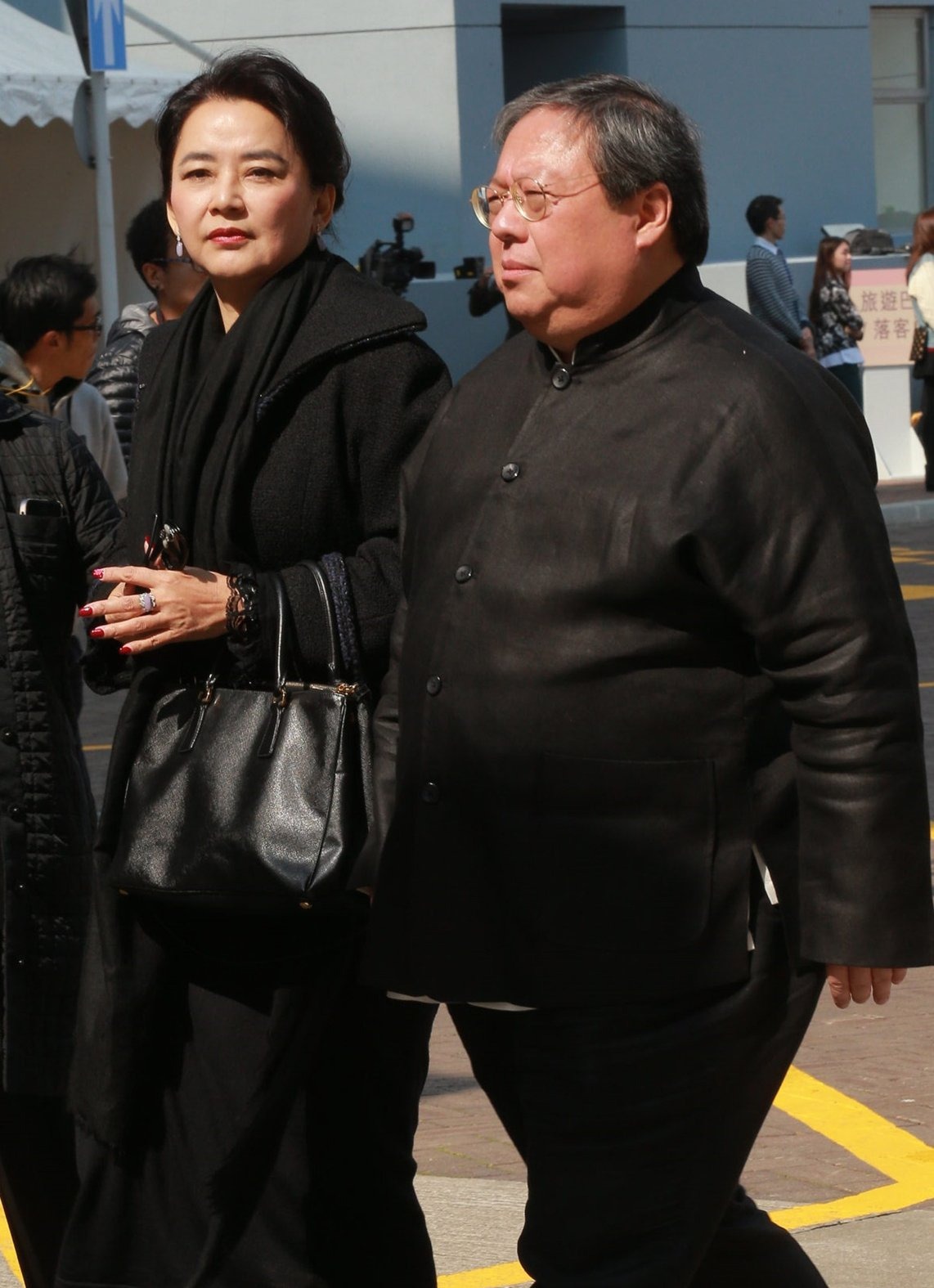 4 mỹ nhân showbiz khổ sở vì chồng đi tù- Ảnh 10. 4 mỹ nhân showbiz khổ sở vì chồng đi tù- Ảnh 10.