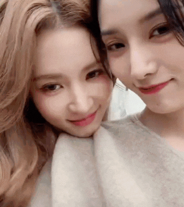 Đám cưới ồn như cái chợ của "anh sếp" và nàng thơ gen Z: Rước dâu bằng 40 chiếc Cadillac, chú rể lắm lời chưa từng thấy!- Ảnh 8.