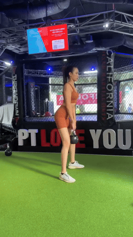 "Dâu hào môn" Đỗ Hà tập gì mà body lúc nào cũng nuột nà chuẩn "hoa hậu"?- Ảnh 5. "Dâu hào môn" Đỗ Hà tập gì mà body lúc nào cũng nuột nà chuẩn "hoa hậu"?- Ảnh 5.