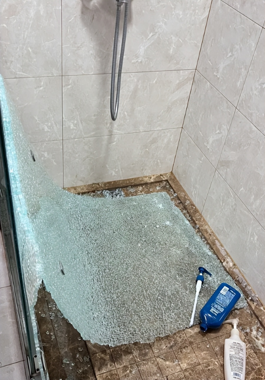 Nhà thầu 10 năm kinh nghiệm tiết lộ: 4 thiết kế tưởng sang mà cực khổ khi dùng - tôi nhất quyết không làm lại- Ảnh 2.