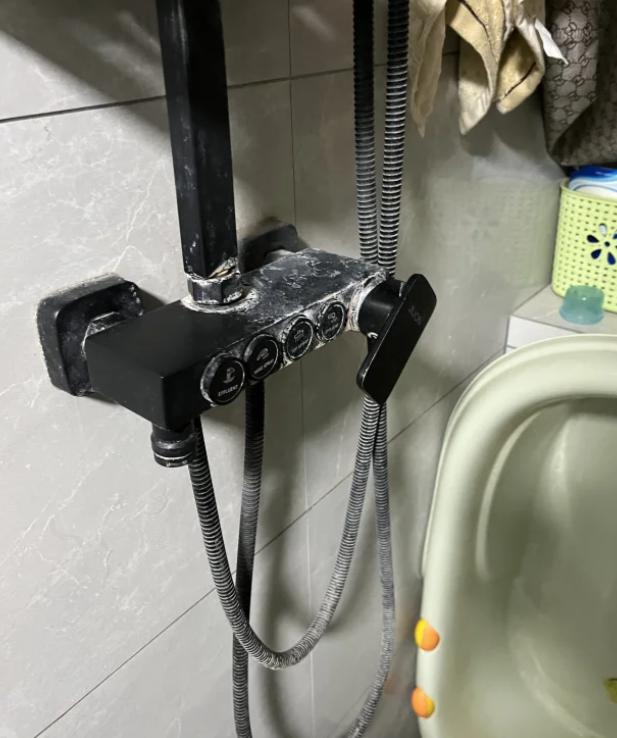 Nhà thầu 10 năm kinh nghiệm tiết lộ: 4 thiết kế tưởng sang mà cực khổ khi dùng - tôi nhất quyết không làm lại- Ảnh 5.