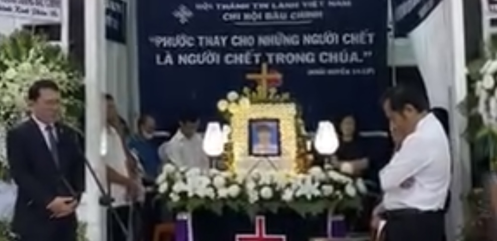 Xác minh thông tin lan truyền "nam sinh gặp tai nạn không được bệnh viện cấp cứu kịp thời"- Ảnh 1. Xác minh thông tin lan truyền "nam sinh gặp tai nạn không được bệnh viện cấp cứu kịp thời"- Ảnh 1.