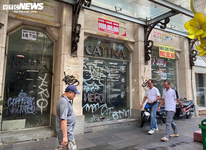 Mặt bằng giá thuê tiền tỷ/tháng bỏ trống ở TP.HCM - Ảnh 2.