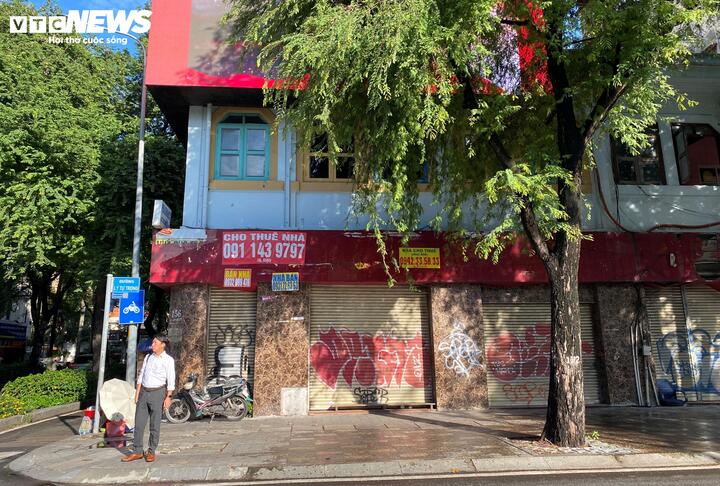 Mặt bằng giá thuê tiền tỷ/tháng bỏ trống ở TP.HCM - Ảnh 4.