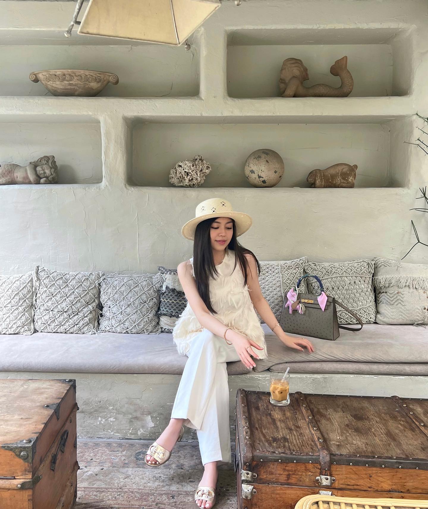 Bộ sưu tập túi hiệu và lối sống xa xỉ thầm lặng của vợ thiếu gia Phan Hoàng- Ảnh 5.