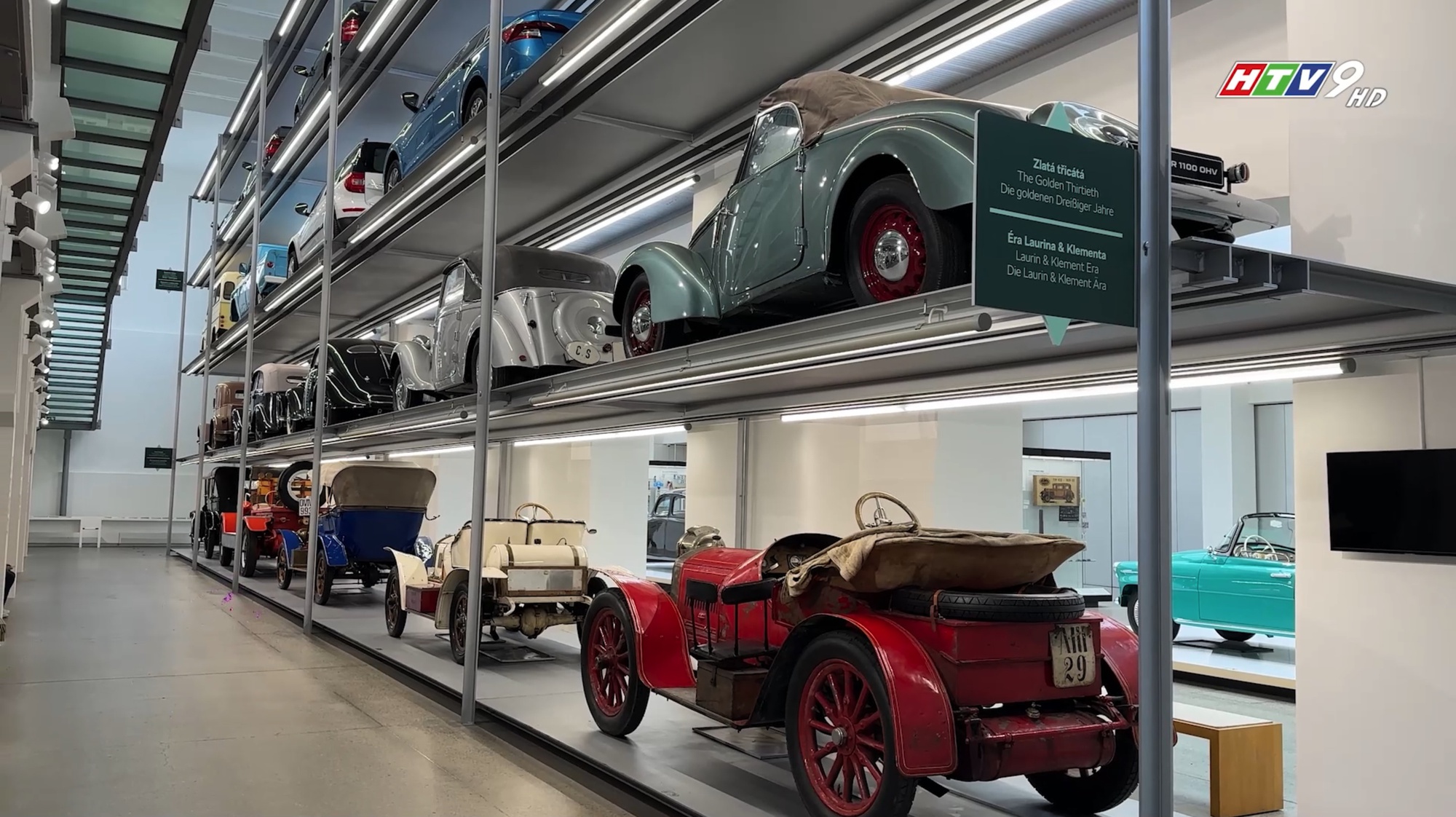 Tôi sang Séc thăm bảo tàng Skoda: Xe chạy bằng máu, vợ chồng xuyên châu Phi và những câu chuyện ít được kể lại!- Ảnh 18. Tôi sang Séc thăm bảo tàng Skoda: Xe chạy bằng máu, vợ chồng xuyên châu Phi và những câu chuyện ít được kể lại!- Ảnh 18.