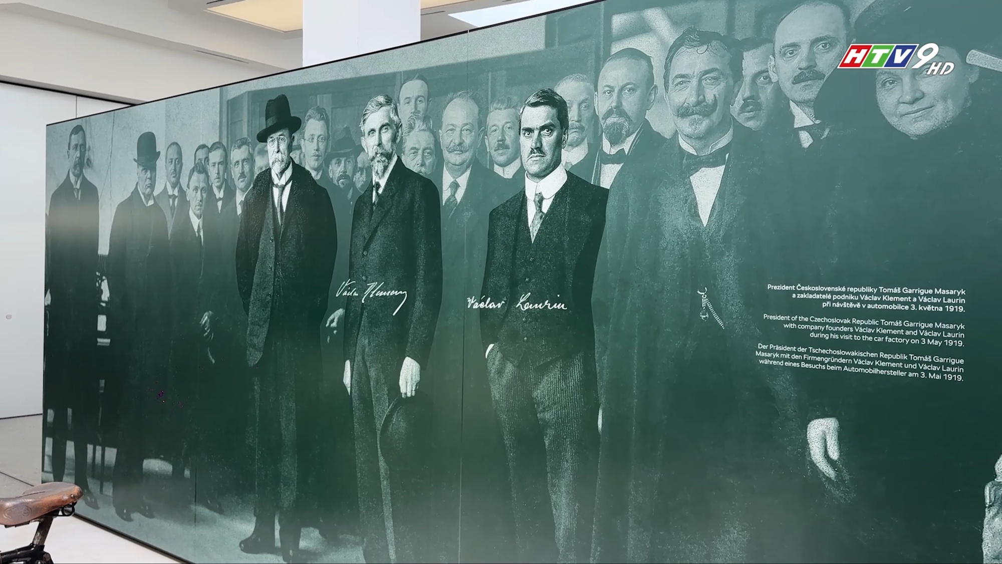 Tôi sang Séc thăm bảo tàng Skoda: Xe chạy bằng máu, vợ chồng xuyên châu Phi và những câu chuyện ít được kể lại!- Ảnh 9. Tôi sang Séc thăm bảo tàng Skoda: Xe chạy bằng máu, vợ chồng xuyên châu Phi và những câu chuyện ít được kể lại!- Ảnh 9.