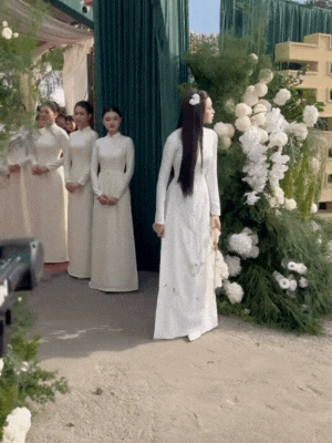 Đám cưới Hoa hậu Đỗ Hà và thiếu gia vào sáng nay: Chú rể chính thức lộ diện, cô dâu khóc nức nở!- Ảnh 3. Đám cưới Hoa hậu Đỗ Hà và thiếu gia vào sáng nay: Chú rể chính thức lộ diện, cô dâu khóc nức nở!- Ảnh 3.