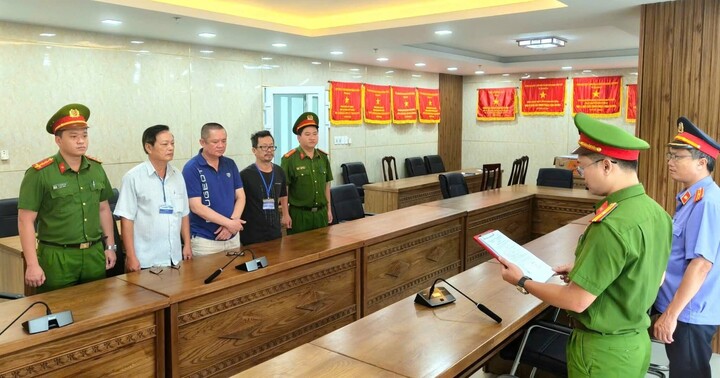 Khởi tố, khám xét với giám đốc Võ Văn Lý và kế toán trưởng- Ảnh 1.