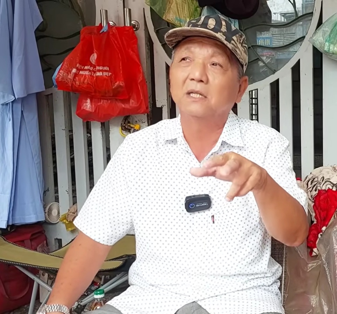 "NSND Thanh Tuấn cầm hợp đồng của tôi xé làm đôi"- Ảnh 1. "NSND Thanh Tuấn cầm hợp đồng của tôi xé làm đôi"- Ảnh 1.