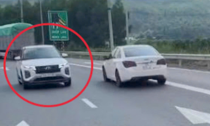 Đi ngược chiều trên cao tốc Tuyên Quang – Phú Thọ, tài xế bị phạt 35 triệu đồng- Ảnh 1. Đi ngược chiều trên cao tốc Tuyên Quang – Phú Thọ, tài xế bị phạt 35 triệu đồng- Ảnh 1.