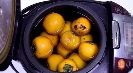 Mua hồng giòn về, không muốn ăn bị chát đắng thì cứ theo 4 mẹo này đảm bảo chín đều, ăn lại ngọt đậm đà- Ảnh 9.