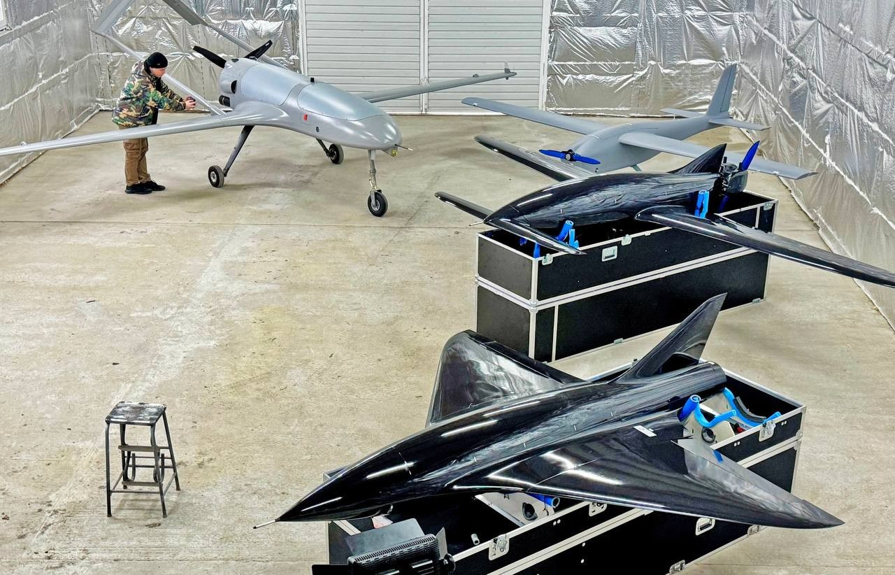 NATO ph&aacute;t triển c&ocirc;ng nghệ gi&uacute;p Ukraine đ&aacute;nh chặn 'vũ kh&iacute; h&agrave;ng loạt' của Nga- Ảnh 1.