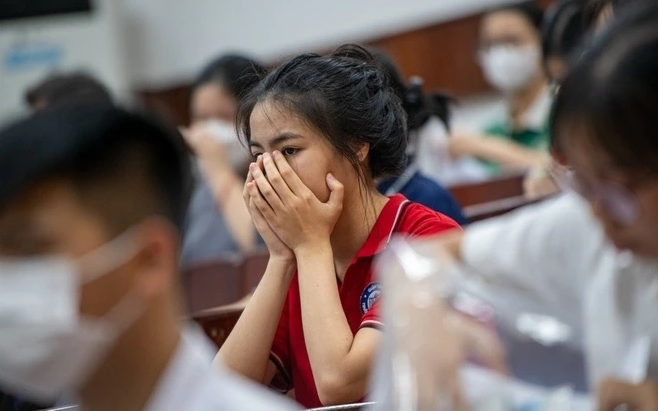 Bắt tạm giam Phùng Thị Thu Hiền- Ảnh 2. Một Sở Giáo dục & Đào tạo ra cảnh báo khẩn tới tất cả phụ huynh và học sinh