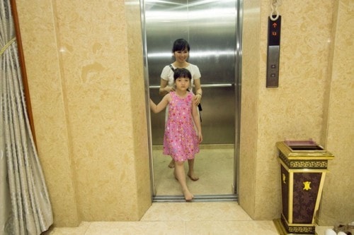Sao nữ nhận lời cầu hôn của chồng đại gia trước vành móng ngựa, nhìn vào căn biệt thự 100 tỷ hoa hết mắt- Ảnh 12. Sao nữ nhận lời cầu hôn của chồng đại gia trước vành móng ngựa, nhìn vào căn biệt thự 100 tỷ hoa hết mắt- Ảnh 12.
