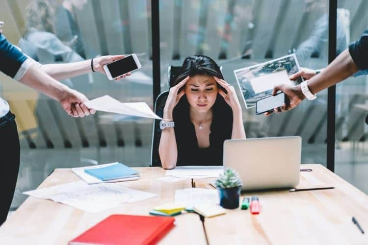 Th&igrave;n thần t&agrave;i đột ngột gh&eacute; thăm, Th&acirc;n c&oacute; sự thay đổi về c&ocirc;ng việc ng&agrave;y 17/10- Ảnh 1.