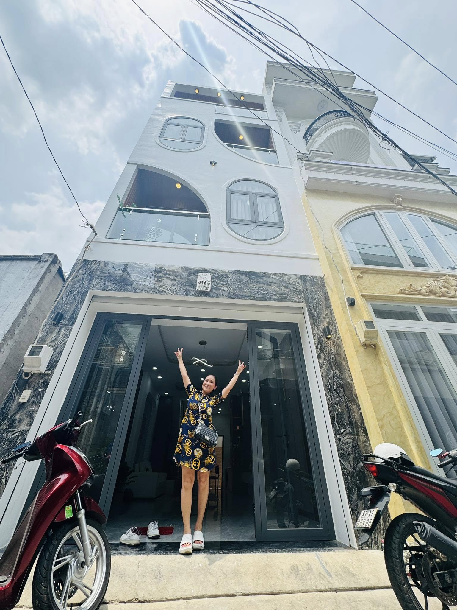 Nữ NSƯT rao cho thuê nhà mặt tiền 14m2 ở trung tâm Vĩnh Long- Ảnh 5. Nữ NSƯT rao cho thuê nhà mặt tiền 14m2 ở trung tâm Vĩnh Long- Ảnh 5.