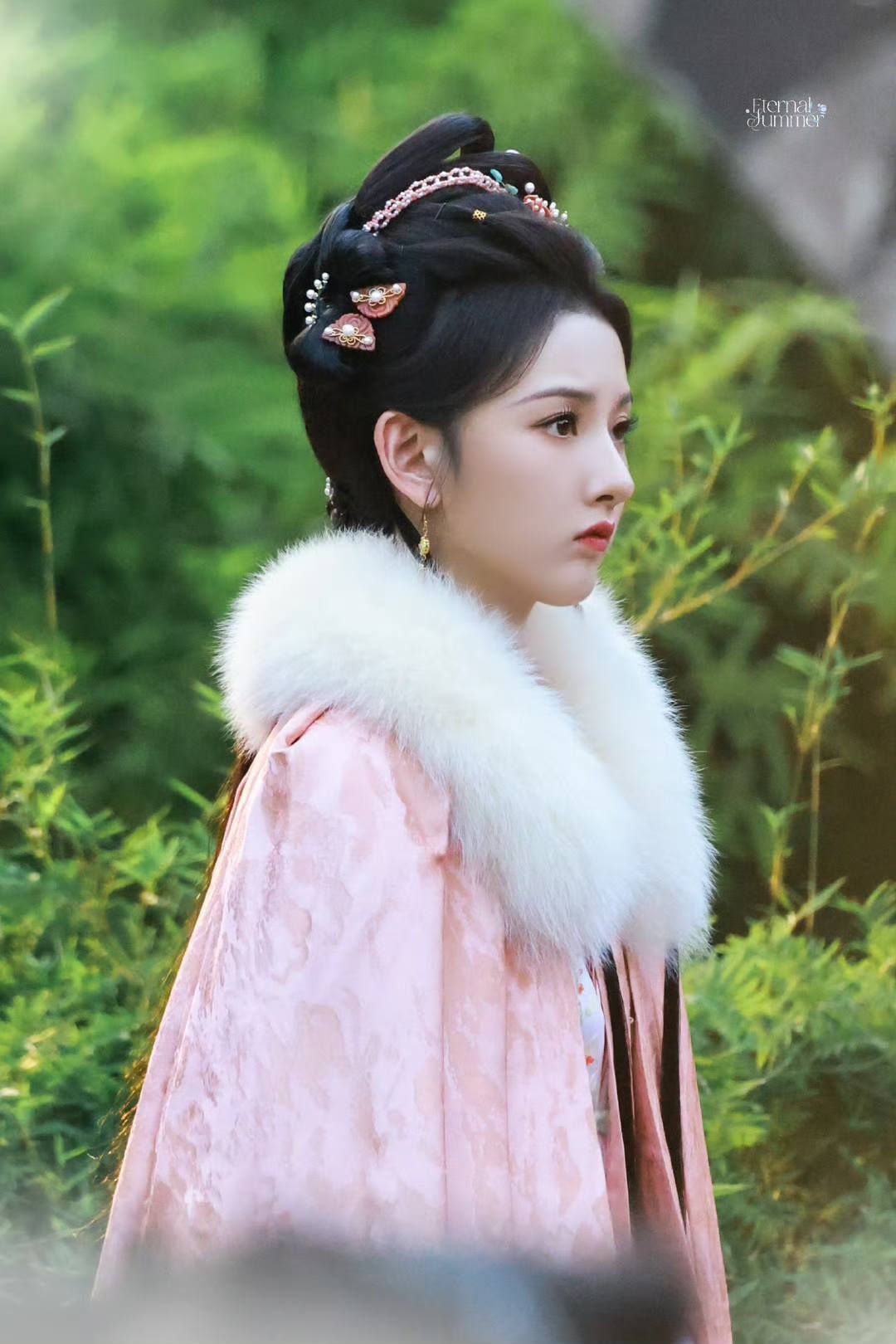 Mỹ nhân này là thần tiên hay người phàm mà đẹp quá vậy: Thoát tục tựa đoá sen trắng, khí chất cổ nhân phải như vậy- Ảnh 10.