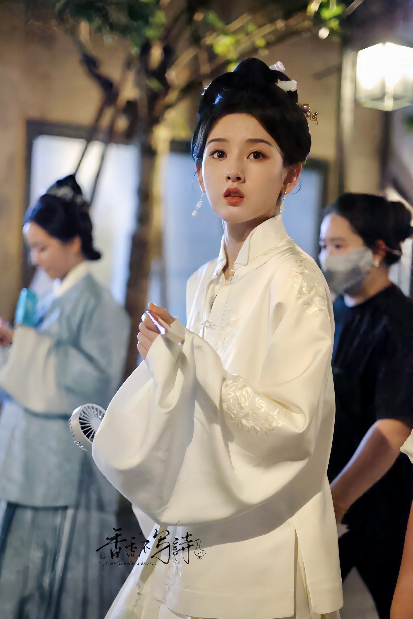 Mỹ nhân này là thần tiên hay người phàm mà đẹp quá vậy: Thoát tục tựa đoá sen trắng, khí chất cổ nhân phải như vậy- Ảnh 13.