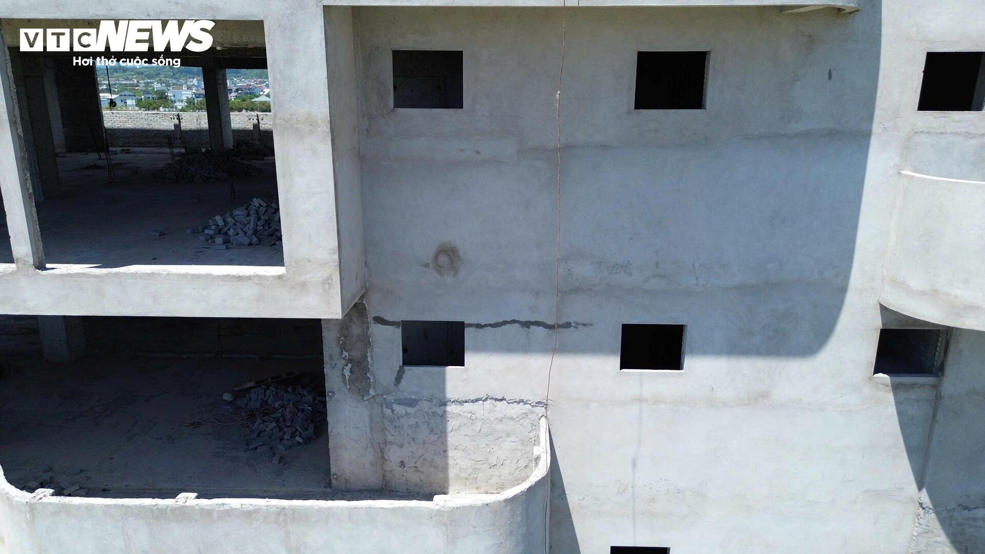 Cận cảnh toà nhà công nghệ ở Huế 'đứng bánh' vì nhà thầu thi công 'chạy làng'- Ảnh 8.