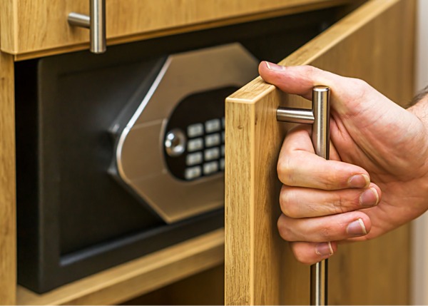 Chớ dại đặt két sắt 5 chỗ này: Dễ lụi bại, tiền tài tan thành mây khói- Ảnh 1. Chớ dại đặt két sắt 5 chỗ này: Dễ lụi bại, tiền tài tan thành mây khói- Ảnh 1.