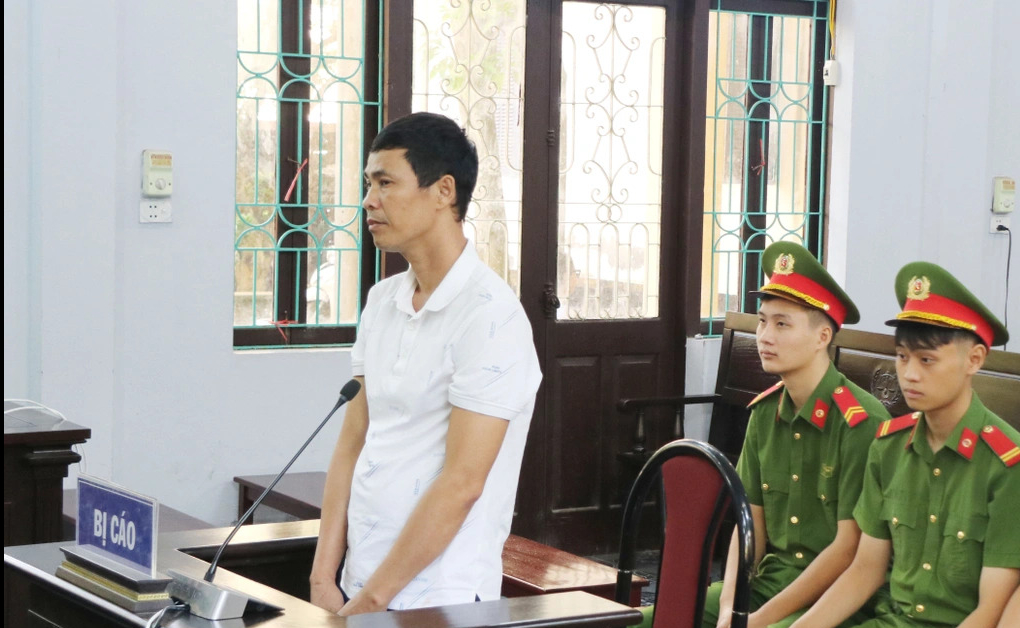 Vụ án gà lôi trắng: Bị cáo Thái Khắc Thành được thả tự do ngay tại toà- Ảnh 2. Vụ án gà lôi trắng: Bị cáo Thái Khắc Thành được thả tự do ngay tại toà- Ảnh 2.