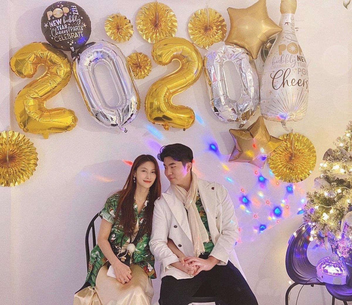 Nhiều bạn trai đại gia của mỹ nhân showbiz bị bắt khẩn- Ảnh 5. Nhiều bạn trai đại gia của mỹ nhân showbiz bị bắt khẩn- Ảnh 5.