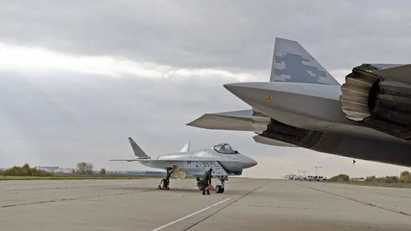 Bắt đầu lắp r&aacute;p nguy&ecirc;n mẫu đầu ti&ecirc;n của m&aacute;y bay chiến đấu Su-75 Checkmate- Ảnh 2.