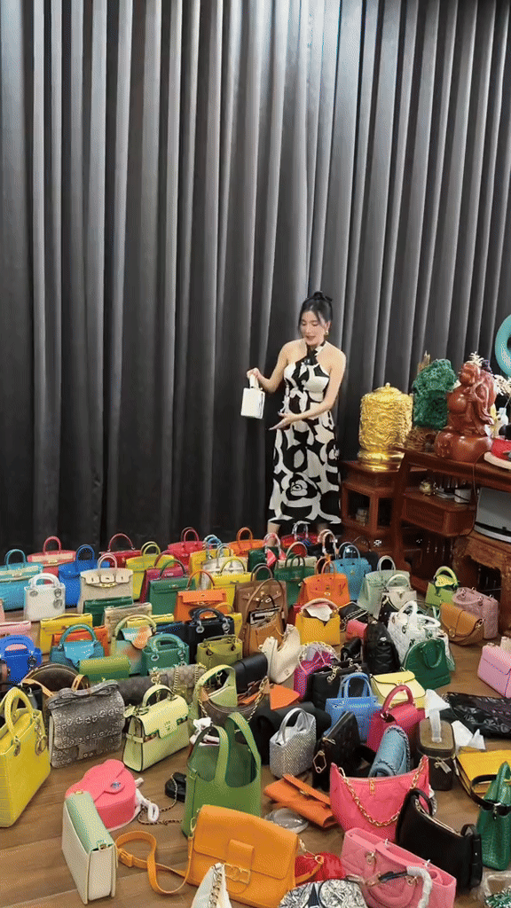 Sự thật về 40 chiếc túi Hermès trông 